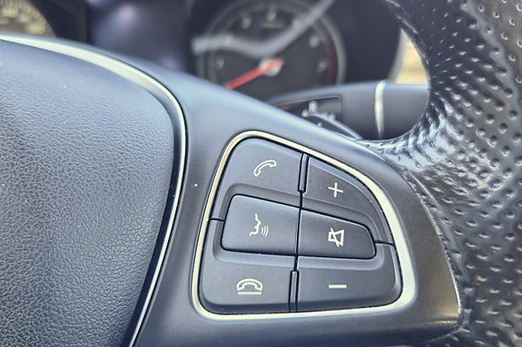Mercedes-Benz C180 25 of 30