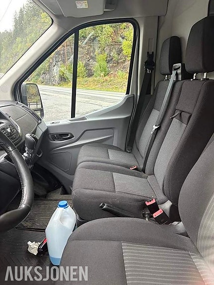 Ford Transit 6 of 15