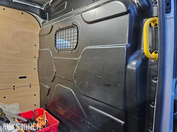 Ford Transit 12 of 15