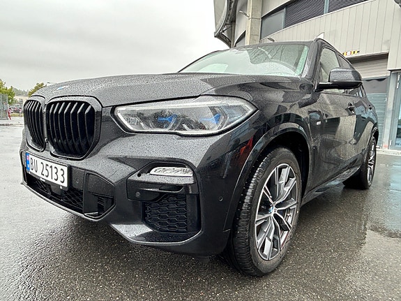 BMW X5 2 of 16