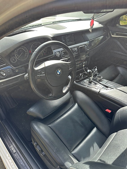 BMW 525d 15 of 18