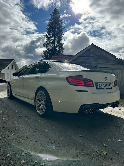 BMW 525d 6 of 18