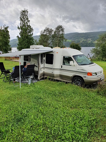 Volkswagen winebago rialta 8 of 13