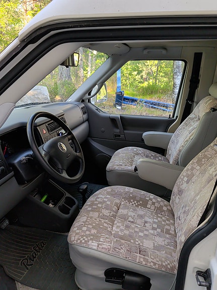 Volkswagen winebago rialta 9 of 13