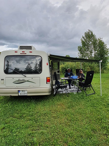 Volkswagen winebago rialta 5 of 13
