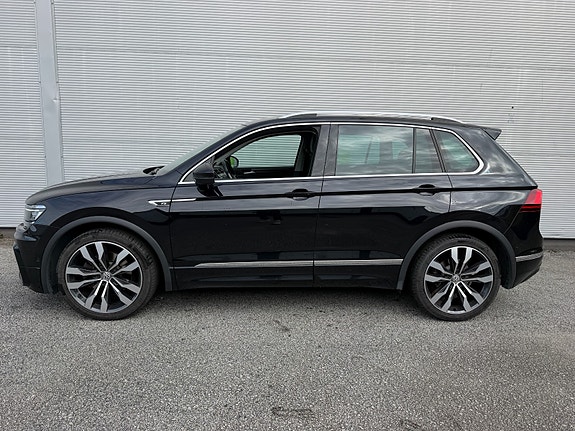 Volkswagen Tiguan 2 of 30