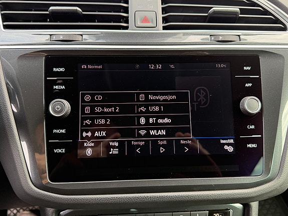 Volkswagen Tiguan 14 of 30