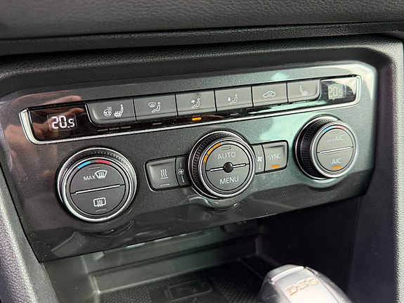Volkswagen Tiguan 23 of 30