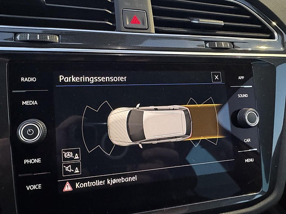 Volkswagen Tiguan 15 of 18