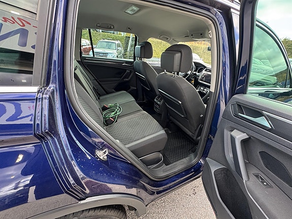 Volkswagen Tiguan 7 of 18