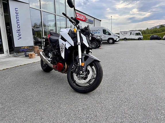 Suzuki GSX-S950 5 of 15
