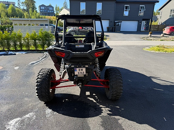 Polaris RZR XP 1000 4 of 9