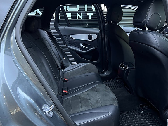 Mercedes-Benz GLC350 e 28 of 30
