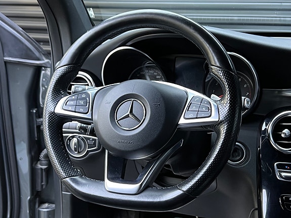 Mercedes-Benz GLC350 e 12 of 30