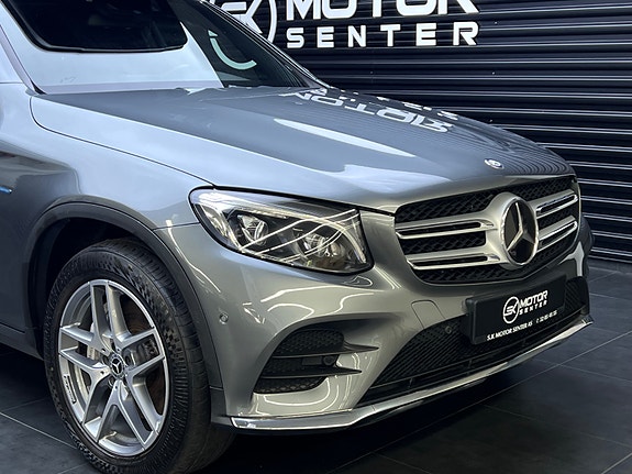 Mercedes-Benz GLC350 e 3 of 30