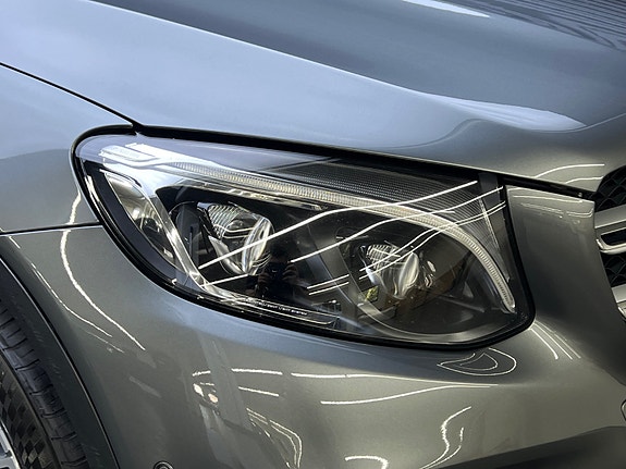 Mercedes-Benz GLC350 e 4 of 30