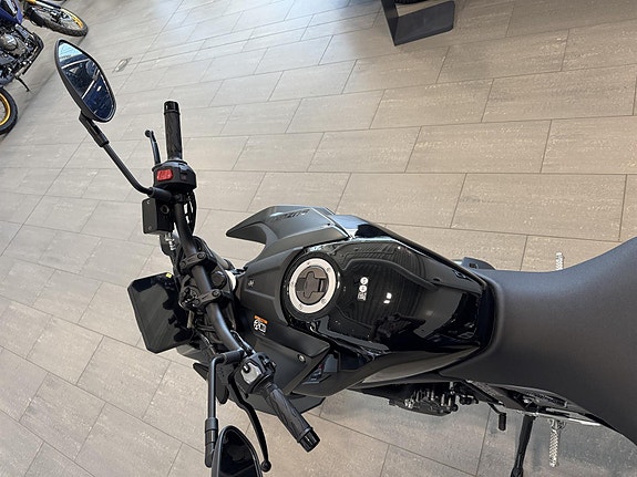 Suzuki 8S 4 of 8