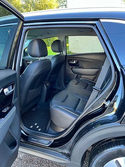 Kia e-Niro 10 of 17