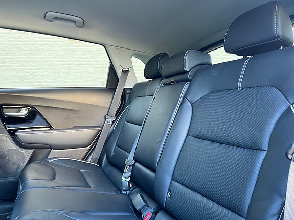Kia e-Niro 11 of 17