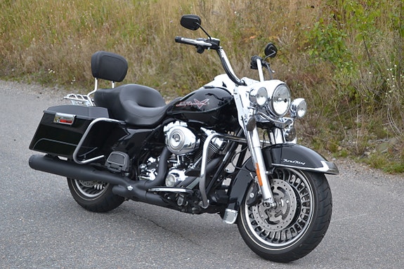 Harley-Davidson Road King 4 of 26