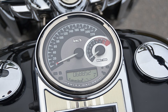 Harley-Davidson Road King 26 of 26