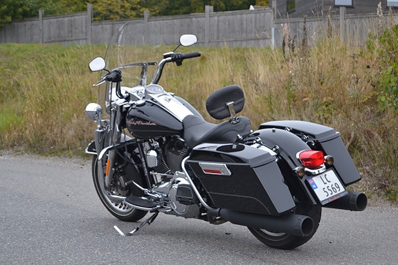 Harley-Davidson Road King 15 of 26
