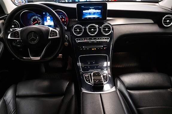 Mercedes-Benz GLC250 d 28 of 30