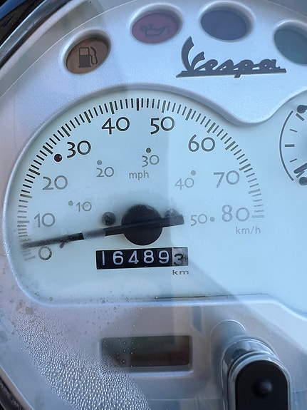 Vespa LX 50 3 of 7