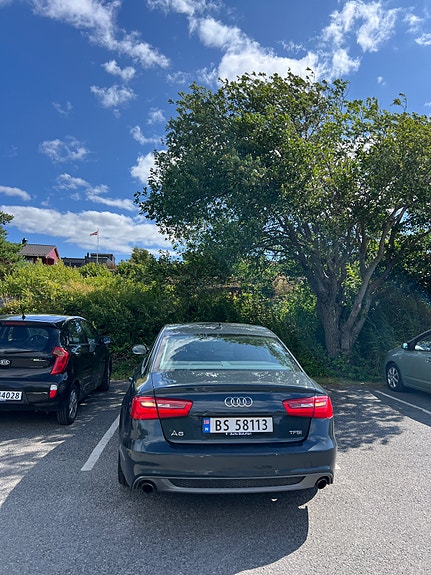 Audi A6 2 of 29