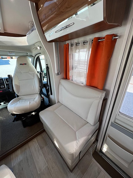 Pilote P746GJ Luft bak/Meget pen/Mye utstyr 26 of 30