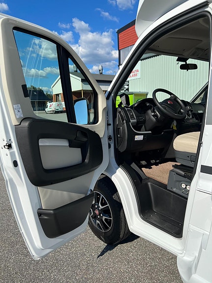 Pilote P746GJ Luft bak/Meget pen/Mye utstyr 18 of 30