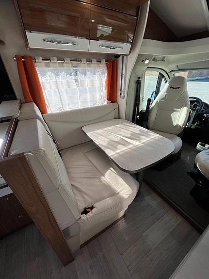 Pilote P746GJ Luft bak/Meget pen/Mye utstyr 25 of 30