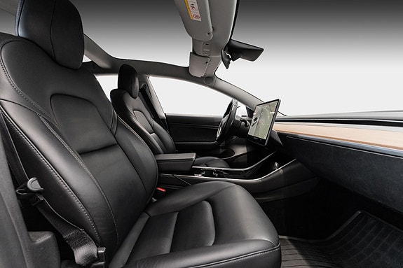 Tesla Model 3 23 of 24