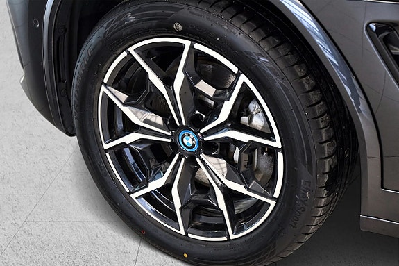 BMW X3 13 of 30