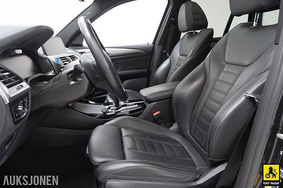 BMW iX3 13 of 30