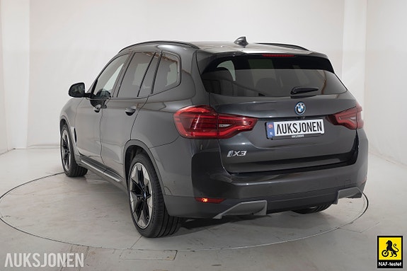 BMW iX3 6 of 30