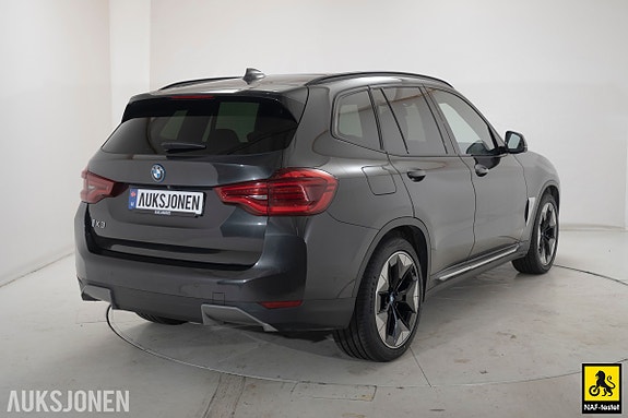 BMW iX3 4 of 30