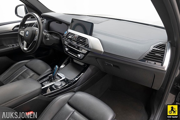 BMW iX3 16 of 30