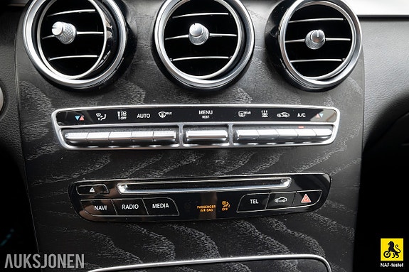 Mercedes-Benz gl 19 of 30