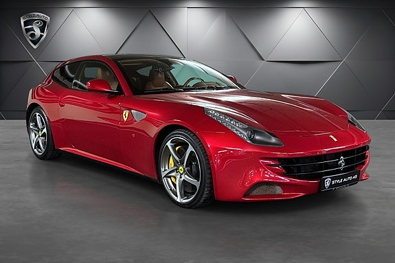 Ferrari FF 3 of 29