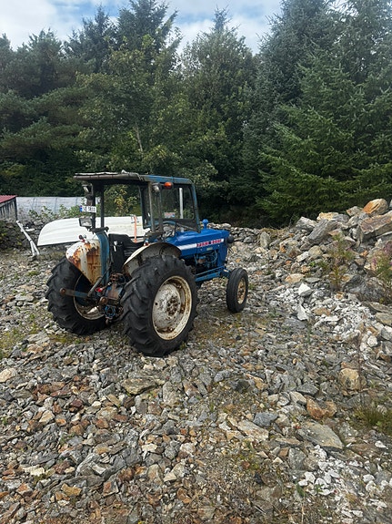 Ford 3000 4 of 4