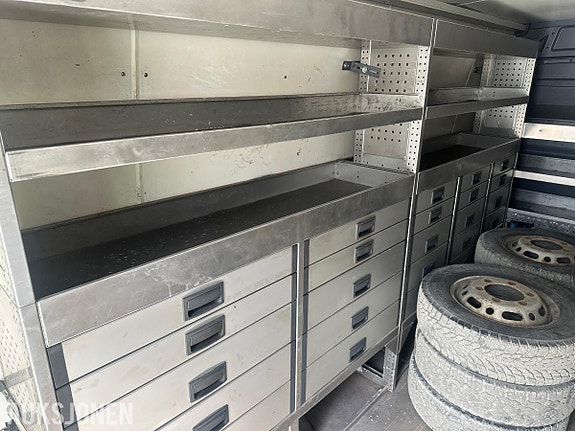 Mercedes-Benz Sprinter 7 of 19