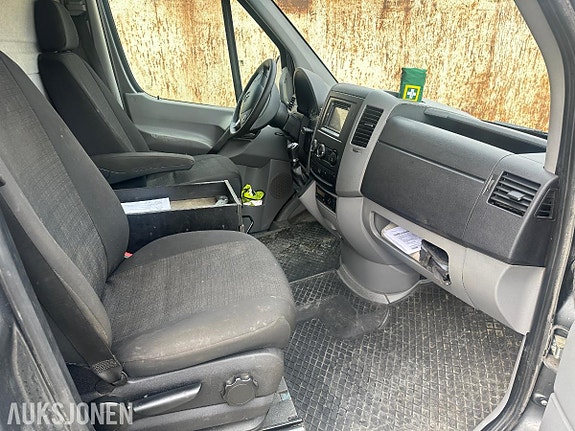 Mercedes-Benz Sprinter 11 of 19