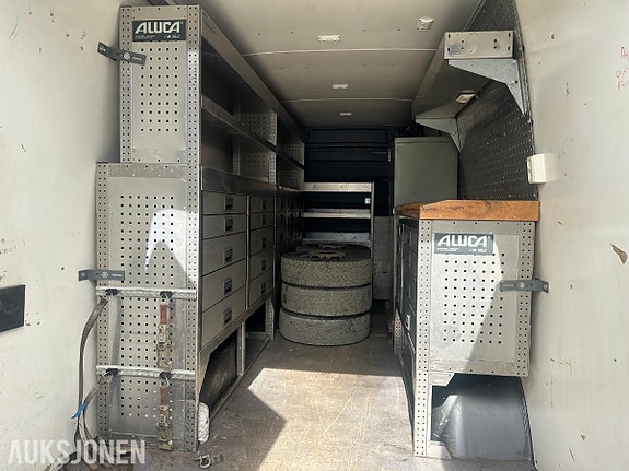 Mercedes-Benz Sprinter 5 of 19