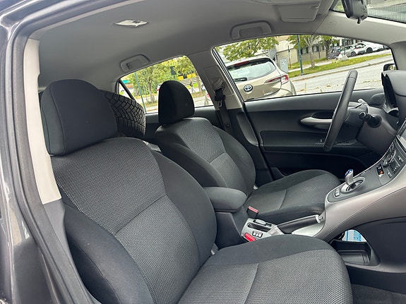Toyota Auris 21 of 30