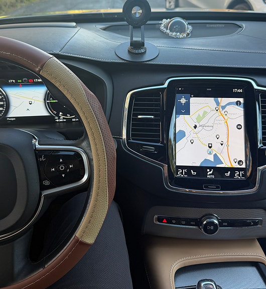 Volvo XC90 22 of 30