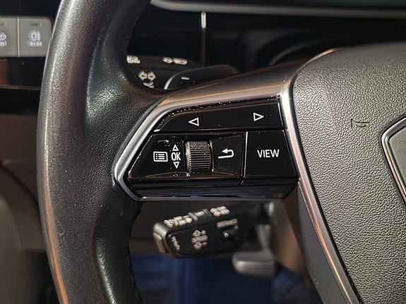 Audi e-tron 21 of 30