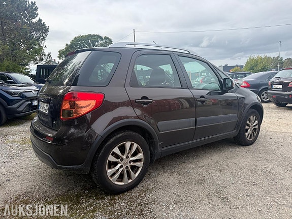 Suzuki SX4 7 of 30