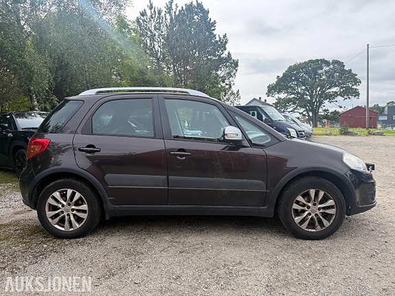 Suzuki SX4 4 of 30