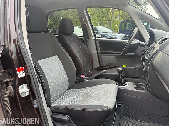 Suzuki SX4 19 of 30